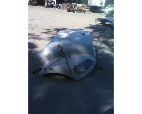 FREIGHTLINER M2 106 HOOD