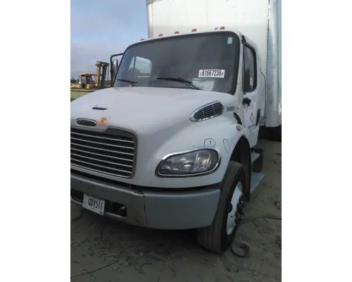 FREIGHTLINER M2 106 HOOD