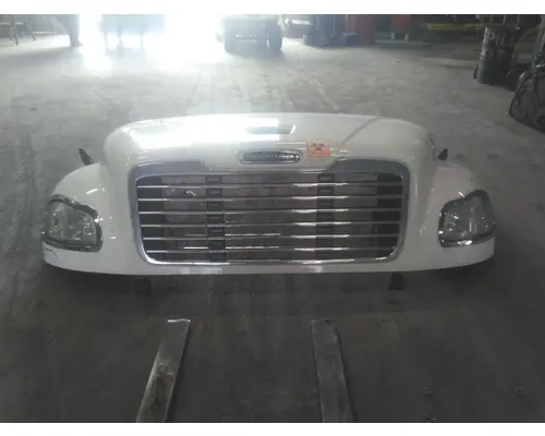 FREIGHTLINER M2 106 HOOD