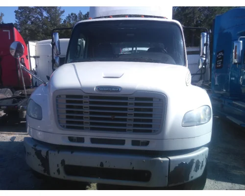 FREIGHTLINER M2 106 HOOD