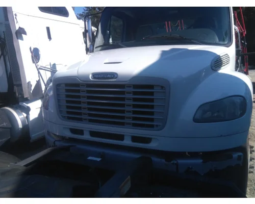 FREIGHTLINER M2 106 HOOD