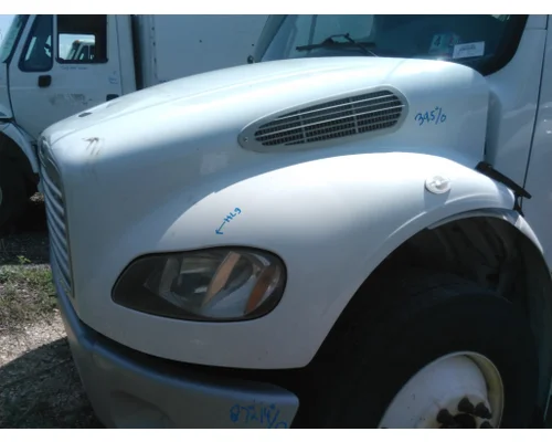 FREIGHTLINER M2 106 HOOD
