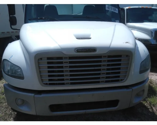 FREIGHTLINER M2 106 HOOD