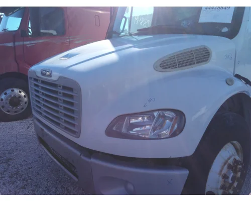 FREIGHTLINER M2 106 HOOD