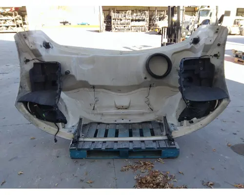 FREIGHTLINER M2 106 HOOD