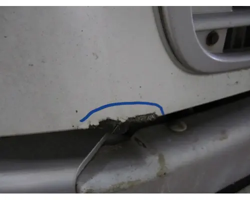 FREIGHTLINER M2 106 HOOD