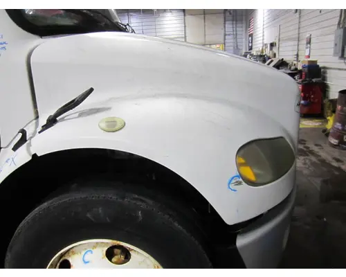 FREIGHTLINER M2 106 HOOD