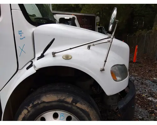 FREIGHTLINER M2 106 HOOD