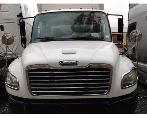 FREIGHTLINER M2 106 HOOD