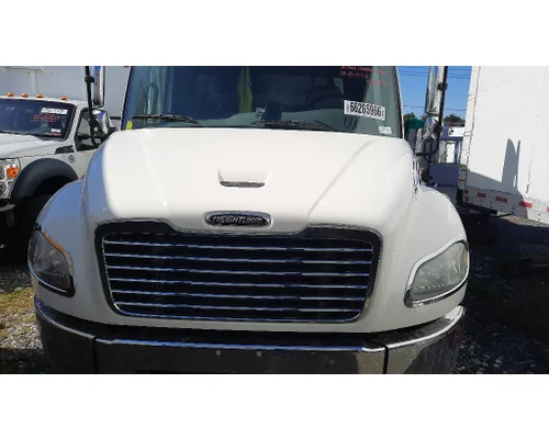FREIGHTLINER M2 106 HOOD