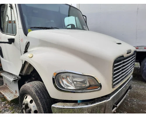 FREIGHTLINER M2 106 HOOD