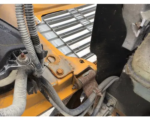 FREIGHTLINER M2 106 HOOD