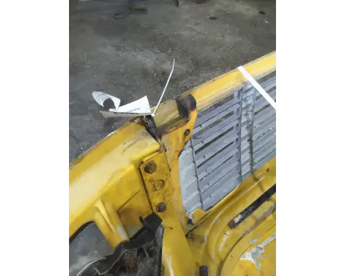 FREIGHTLINER M2 106 HOOD