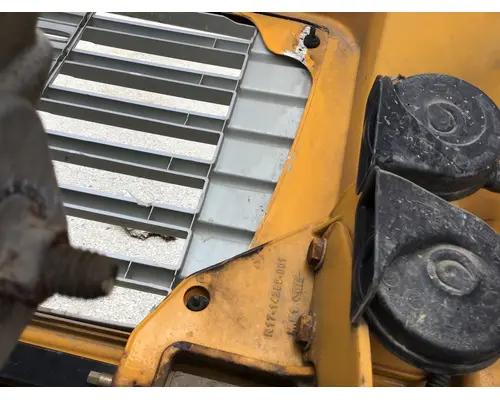 FREIGHTLINER M2 106 HOOD