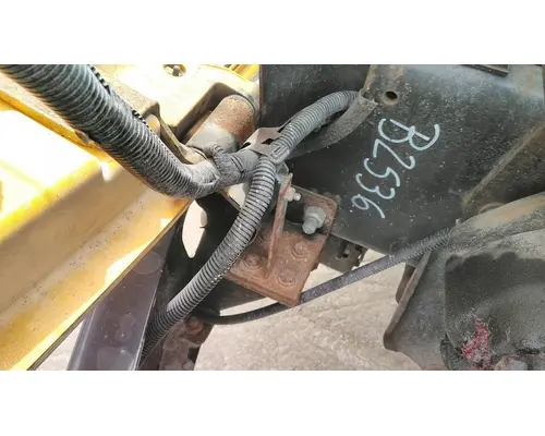 FREIGHTLINER M2 106 HOOD