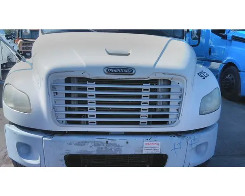 FREIGHTLINER M2 106 HOOD