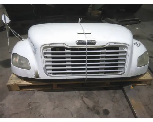 FREIGHTLINER M2 106 HOOD