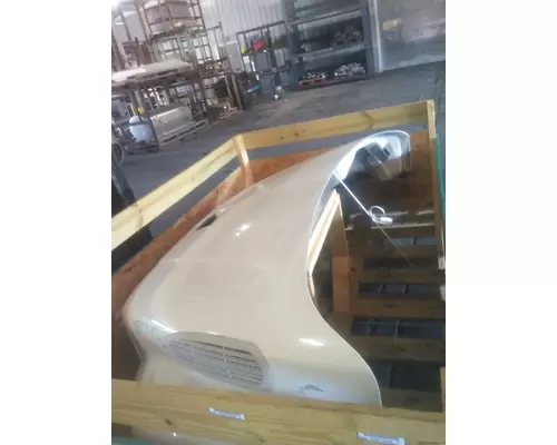 FREIGHTLINER M2 106 HOOD