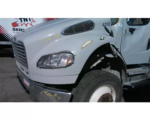 FREIGHTLINER M2 106 HOOD