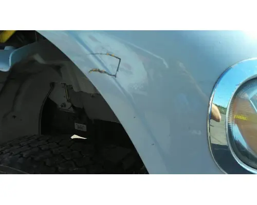 FREIGHTLINER M2 106 HOOD