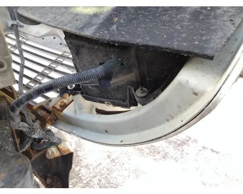 FREIGHTLINER M2 106 HOOD