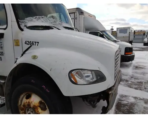 FREIGHTLINER M2 106 HOOD