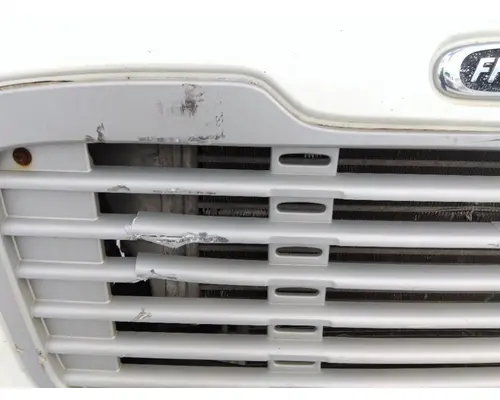 FREIGHTLINER M2 106 HOOD