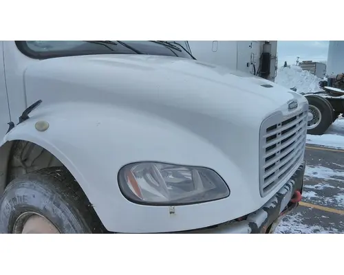 FREIGHTLINER M2 106 HOOD
