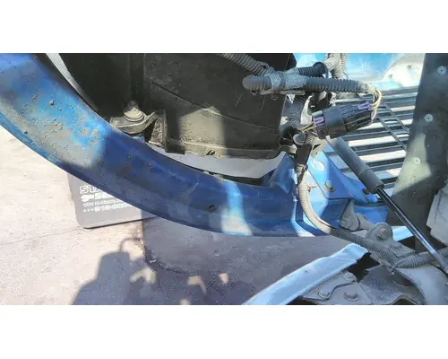 FREIGHTLINER M2 106 HOOD