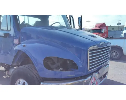 FREIGHTLINER M2 106 HOOD