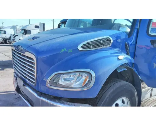 FREIGHTLINER M2 106 HOOD