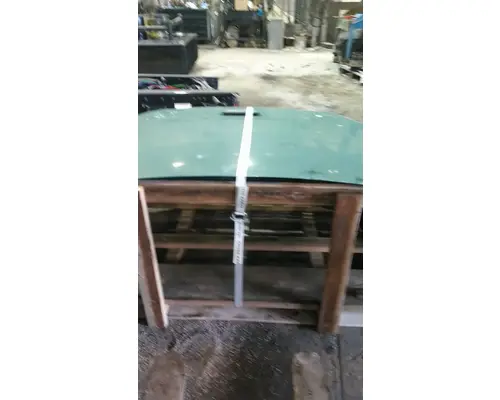 FREIGHTLINER M2 106 HOOD