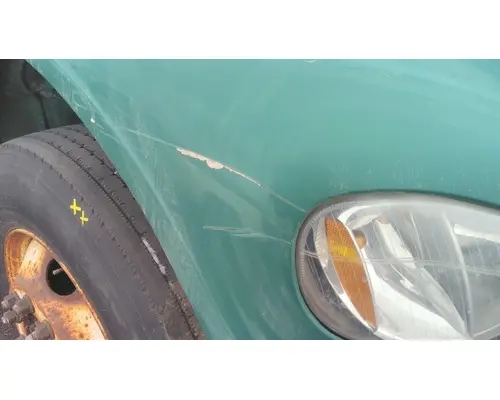 FREIGHTLINER M2 106 HOOD