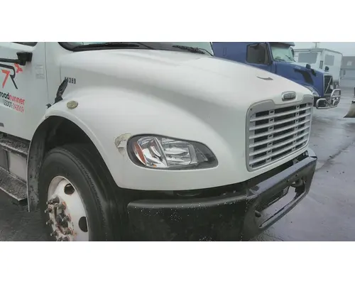 FREIGHTLINER M2 106 HOOD