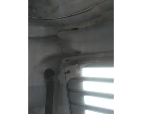 FREIGHTLINER M2 106 HOOD