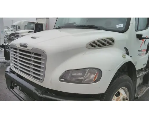 FREIGHTLINER M2 106 HOOD