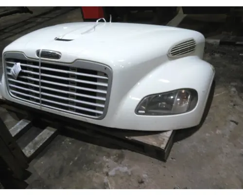 FREIGHTLINER M2 106 HOOD