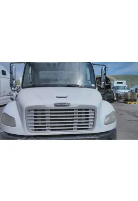 FREIGHTLINER M2 106 HOOD