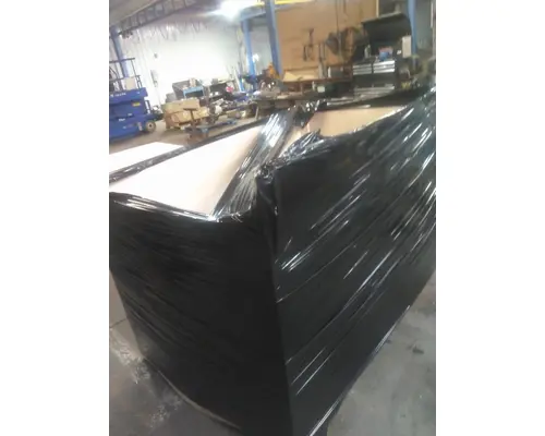 FREIGHTLINER M2 106 HOOD