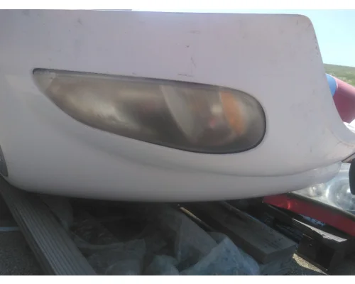 FREIGHTLINER M2 106 HOOD