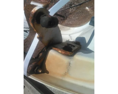 FREIGHTLINER M2 106 HOOD