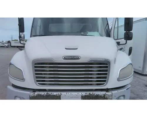 FREIGHTLINER M2 106 HOOD