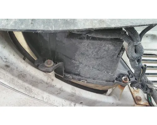 FREIGHTLINER M2 106 HOOD