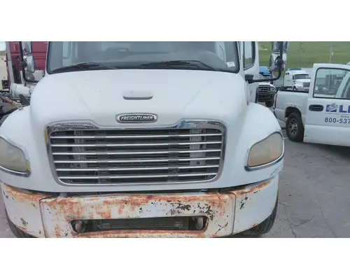 FREIGHTLINER M2 106 HOOD