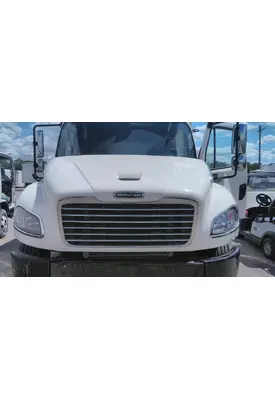 FREIGHTLINER M2 106 HOOD