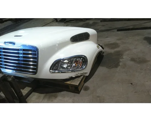 FREIGHTLINER M2 106 HOOD