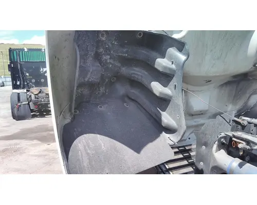 FREIGHTLINER M2 106 HOOD