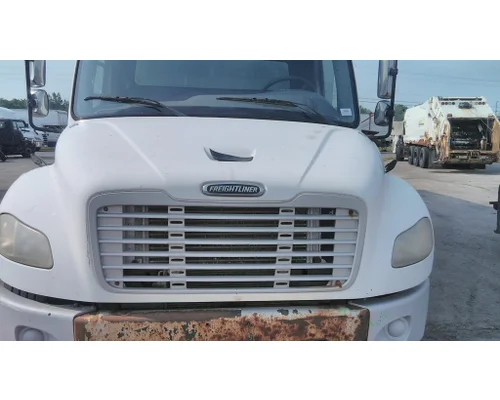 FREIGHTLINER M2 106 HOOD