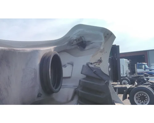 FREIGHTLINER M2 106 HOOD