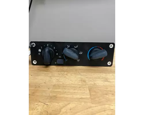 FREIGHTLINER M2 106 HeaterAir Cond Parts, Misc